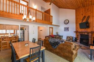 Posezení v ubytování Lincoln Station Retreat