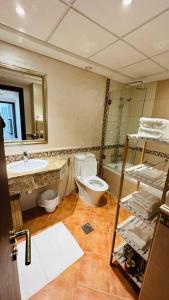 Koupelna v ubytování ONYX 3BR Beach Front Resort by ONYX HOLIDAY HOMES