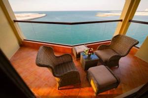 Fotografie z fotogalerie ubytování ONYX 3BR Beach Front Resort by ONYX HOLIDAY HOMES v destinaci Ras al Khaimah