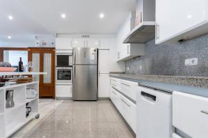 Kuchnia lub aneks kuchenny w obiekcie Golden Beach Elviria