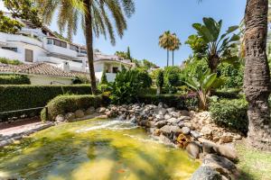 Ogród w obiekcie Golden Beach Elviria