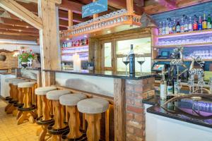 Lounge nebo bar v ubytování Berghotel Ronach