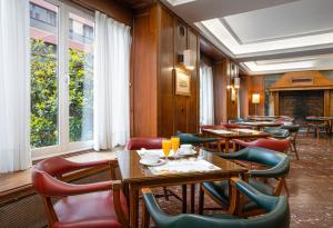Een zitgedeelte bij Hotel Hernán Cortés