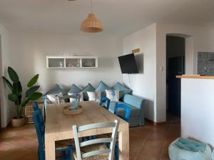 A television and/or entertainment centre at Sunshine House
