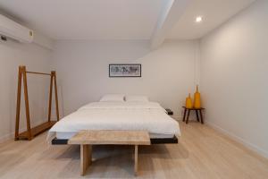Cozy Apartment - Old City ChiangMai PRIME Location 객실 침대
