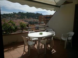 Balkón alebo terasa v ubytovaní Porto Azzuro Apartment 6 Beds