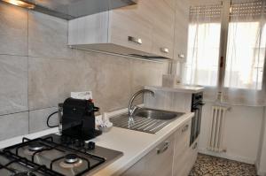 Кухня или мини-кухня в M.Aurelio (Nolo) Light Brown
 +20 фотографий