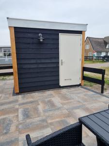 Gallery image of Camping Zeezicht Verhuur Chalet aan Zee in Westerland
