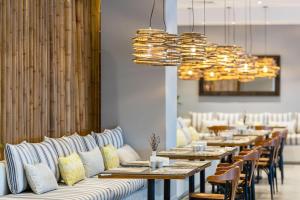 Posezení v ubytování Design Plus Seya Beach Hotel