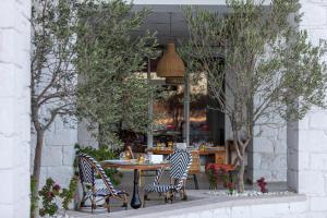 Restaurace v ubytování Design Plus Seya Beach Hotel
