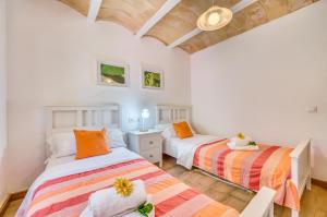 Łóżko lub łóżka w pokoju w obiekcie Ideal Property Mallorca - Sol de Mallorca 2