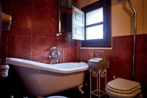 Koupelna v ubytování Villa Siciliana con piscina e vista panoramica sul mare