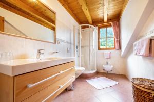 Baðherbergi á Mitterbruggehof Apt Berganemone