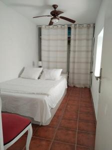Posteľ alebo postele v izbe v ubytovaní Small village house with beautiful sea views + 11 fotografií