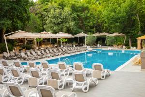 Bazén v ubytování Best Western Plus Congress Hotel Yerevan nebo v jeho okolí
