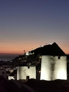 Ios Chora şehrindeki Πανοραμικό Ηλιοβασίλεμα tesisine ait fotoğraf galerisinden bir görsel