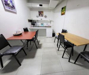 Cucina o angolo cottura di Hostel Near The Square