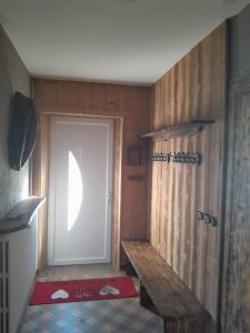 Μια τηλεόραση ή/και κέντρο ψυχαγωγίας στο Gîte des douze mulets