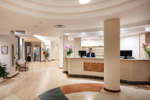 Vstupní hala nebo recepce v ubytování Hotel Carlo Felice Sassari