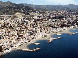 Fotografia z galérie ubytovania Pedregalejo Villa Sea&City with private heated pool v destinácii Málaga