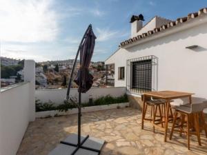 Fotografia z galérie ubytovania Pedregalejo Villa Sea&City with private heated pool v destinácii Málaga