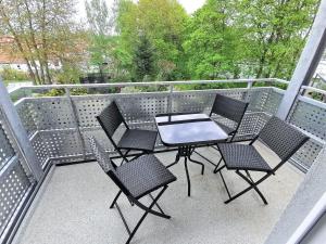 מרפסת או טרסה ב-BohnApartments Deluxe-Zechen-House-Family - 2 Balkone - gratis Parkplätze - WLAN