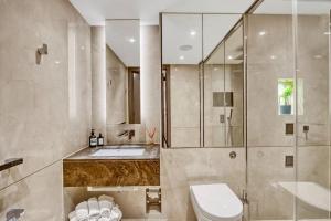 Koupelna v ubytování Canal Side Luxury 1 Bed Chelsea + 18 fotografií