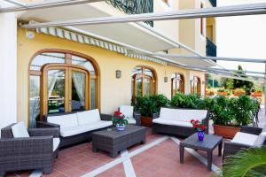 Gallery image of Johanna Park Hotel in Sorrento