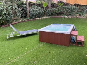 Πισίνα στο ή κοντά στο Apartamento 4 en chalet,mascotas si