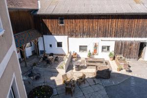 an aerial view of a patio on a barn at Urlaub am Jauerling in Oberndorf