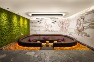 Posezení v ubytování Hotel Goldener Adler - im Sommer Silvretta Card Premium inkludiert