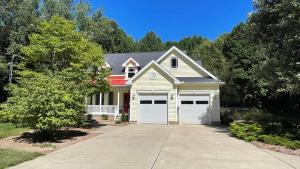 Gallery image of Woodland Paradise in Union Pier