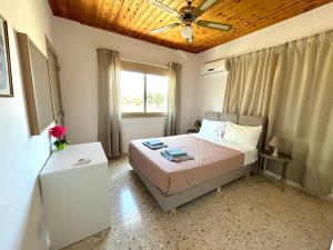 Кровать или кровати в номере Himonas Apartments