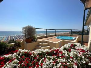 The swimming pool at or close to Piccadilly Penthouse with Jacuzzi