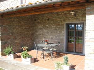 Patio alebo iná vonkajšia časť ubytovania Agriturismo Le Buche di Viesca