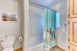 Ένα μπάνιο στο Sitka by the Sea - Meredith Lodging +71 φωτογραφίες
