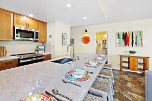 Η κουζίνα ή μικρή κουζίνα στο Paki Maui 327 +19 φωτογραφίες