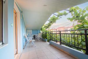 Balkón alebo terasa v ubytovaní Apartment Liolios #7