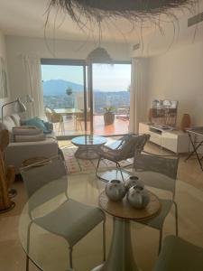 Ein Sitzbereich in der Unterkunft Casa Dollita - Semi Penthouse - 90 square meters terrace -breathtaking seaview