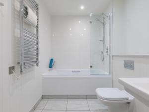 Et badeværelse på Stargazy + 17 billeder