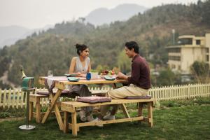 Hosté ubytování JW Marriott Mussoorie Walnut Grove Resort & Spa