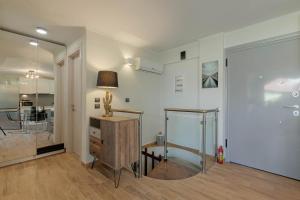 Gallery image of Govino Bay bliss - shared pool in Danilia +23 photos