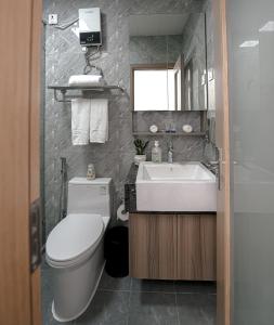 Koupelna v ubytování M9 Kirirom Hotel