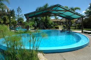 Termas Posada del Siglo XIX内部或周边的泳池