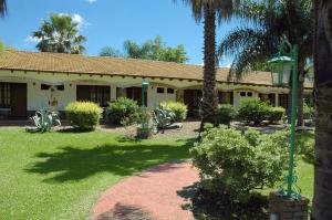 Termas Posada del Siglo XIX外面的花园