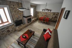 A seating area at Casas no Terreiro