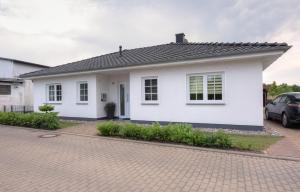 Το κτήριο όπου στεγάζεται  η παραθεριστική κατοικία