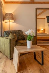 Istumisnurk majutusasutuses Hotel Alpenrose