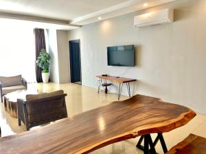 TV/trung tâm giải trí tại Nice place apartment in Vung Tau 1504