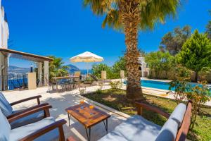 The swimming pool at or close to Villa Asya 2